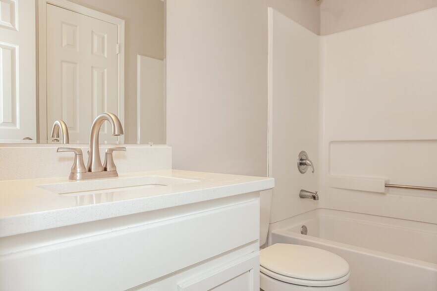 Building Photo - 532 Moss Stream Ln