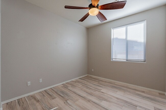 Building Photo - Four Bedrooms, 3 Car Garage - New flooring!