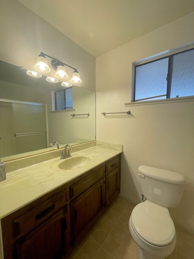 Building Photo - 2 bedroom 2 bathroom Heritage Ranch Home Available 9/1/26 **Do Not Disturb Tenants**
