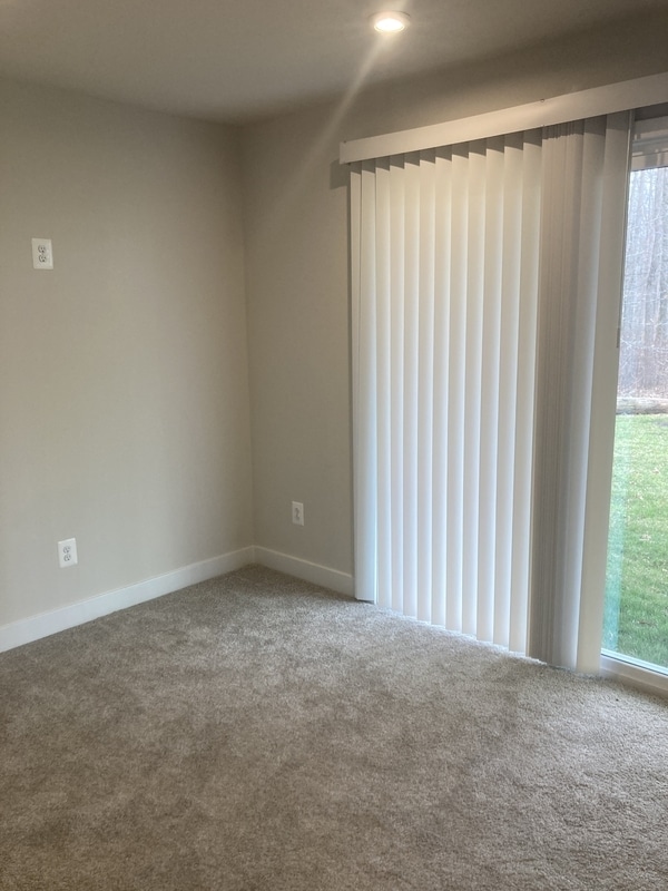 Building Photo - 1951 Bellac Wy