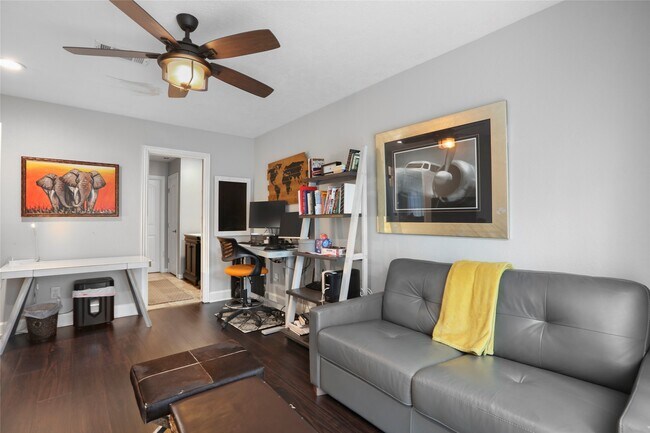 Building Photo - 15 Abbey Brook Pl
