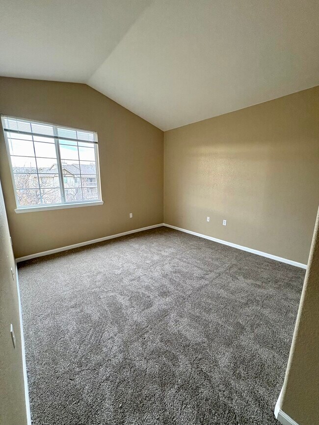 Building Photo - 10311 W Girton Dr