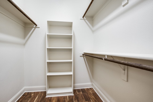 Building Photo - 3141 Greene Ave