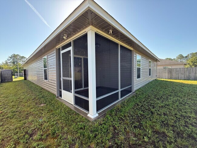 Building Photo - 125 Lillian Wy