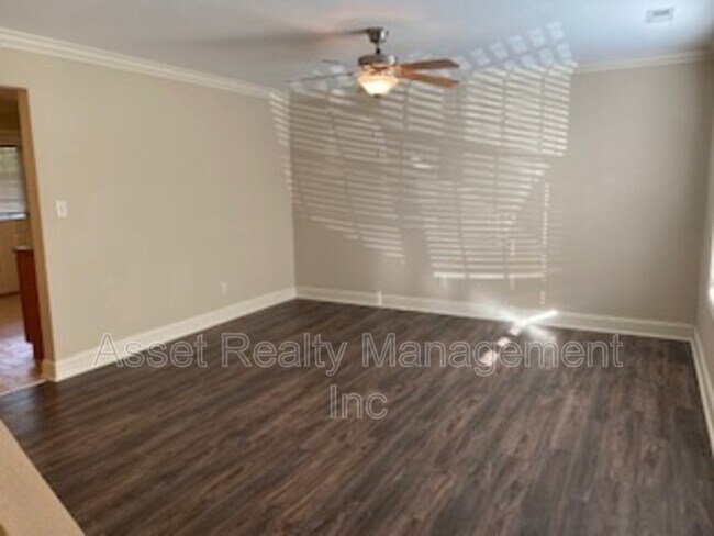 Building Photo - 4730 Forest Landing Way