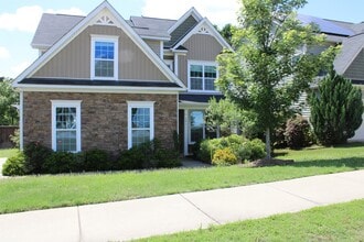 Building Photo - 241 Vinewood Pl