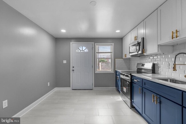 Building Photo - 1213 Washington Blvd