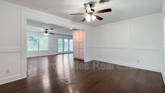 Building Photo - 3519 Midwest Dr