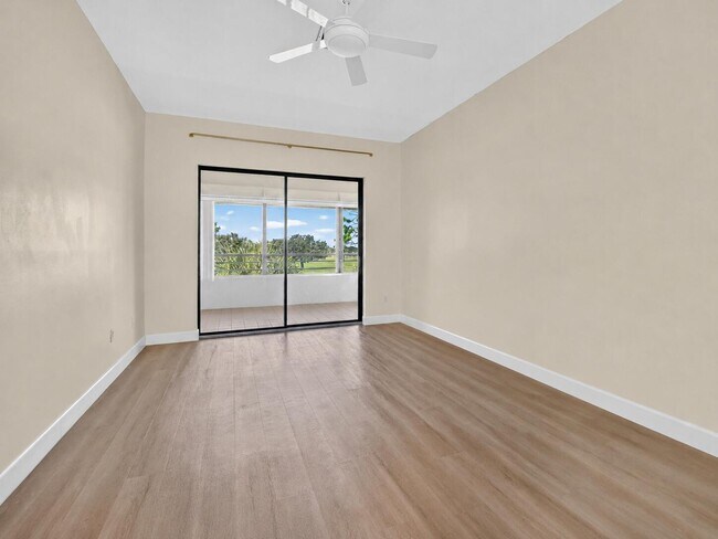 Building Photo - 7460 La Paz Blvd