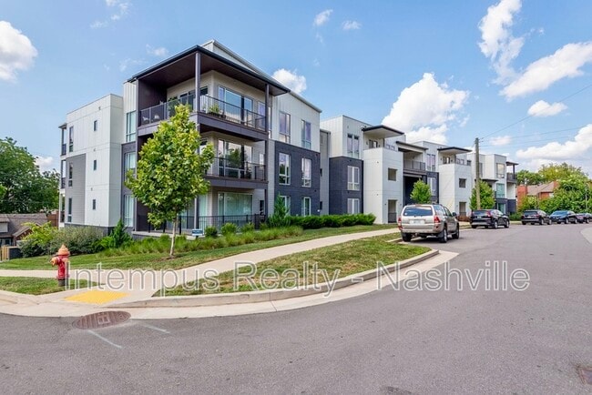 Building Photo - 3116 West End Cir