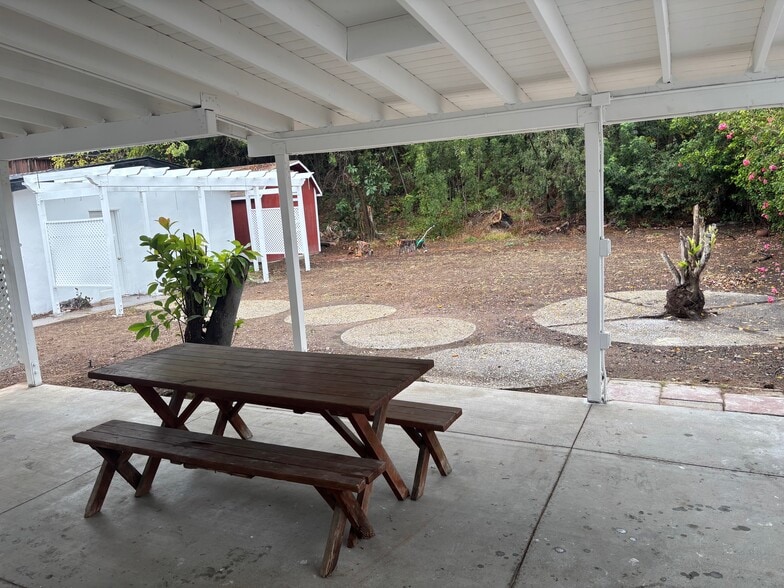 Building Photo - 19 Gaucho Dr