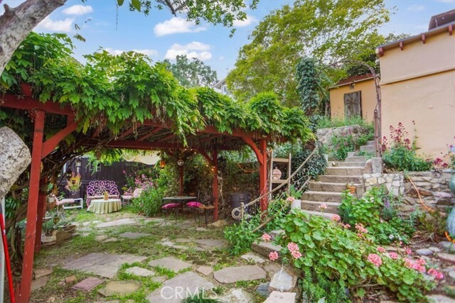 Building Photo - 353 S Topanga Canyon Blvd