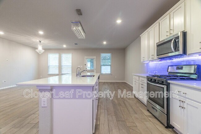 Building Photo - 5043 Segovia Way