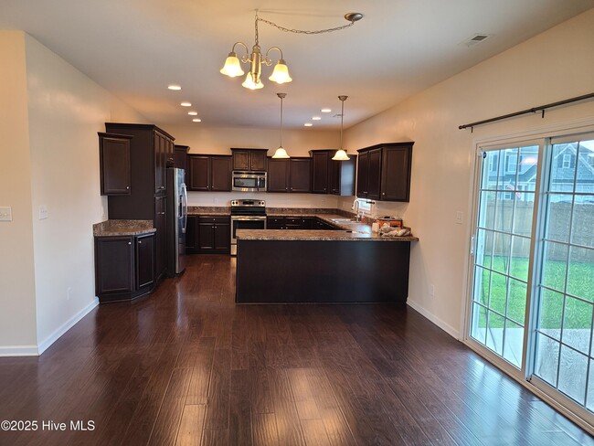 Building Photo - 110 Regatta Way