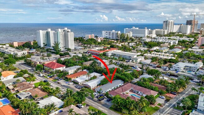 Primary Photo - 3208 Marine Dr