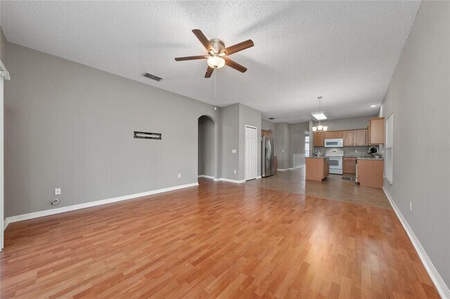 Building Photo - 9724 Myrtle Creek Ln