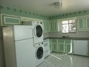 Building Photo - 2955-2959 Newton St