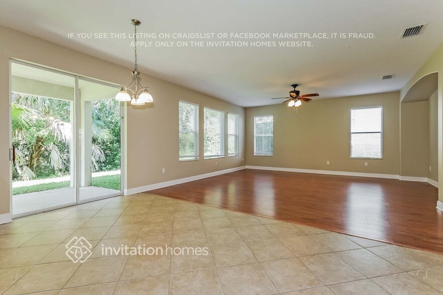 Building Photo - 6625 Thornton Palms Dr