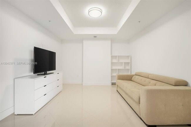 Building Photo - 17301 Biscayne Blvd