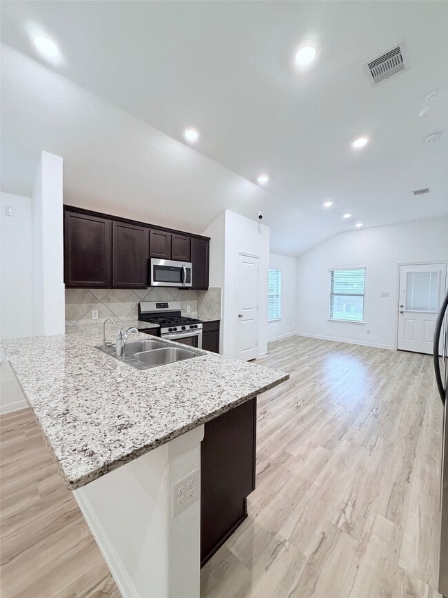 Building Photo - 3335 Paddock Landing St