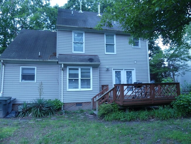 Building Photo - 2 Woodman Dr. Hampton