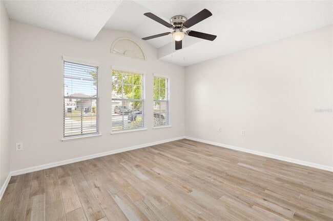 Building Photo - 624 Blake Ave