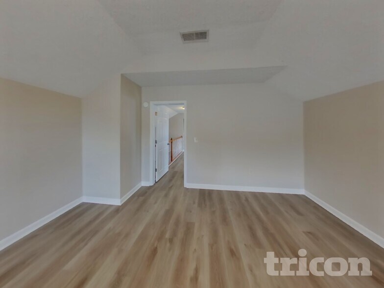 Building Photo - 673 Mable Dr