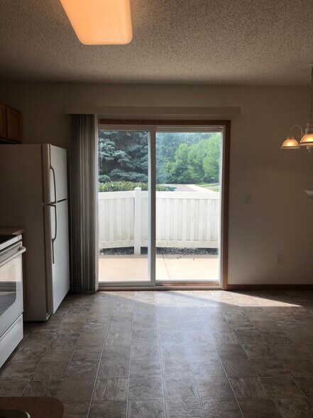 Building Photo - 7043 139th Avenue Northwest