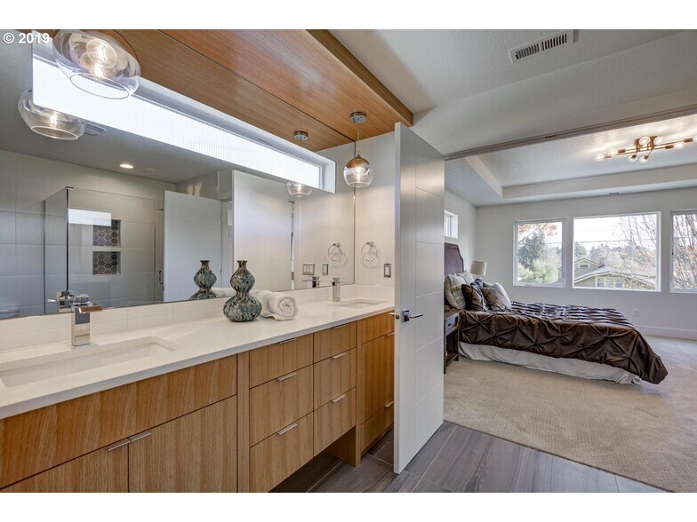 Primary Photo - 2873 SE 41st Ave