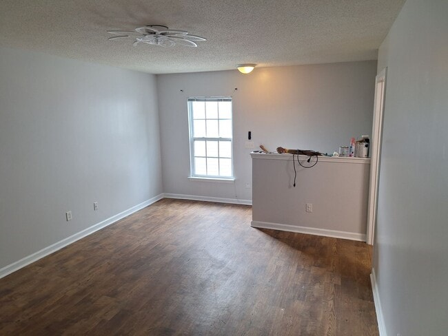 Building Photo - Wonderful Four Bedroom Home Located in Nor...