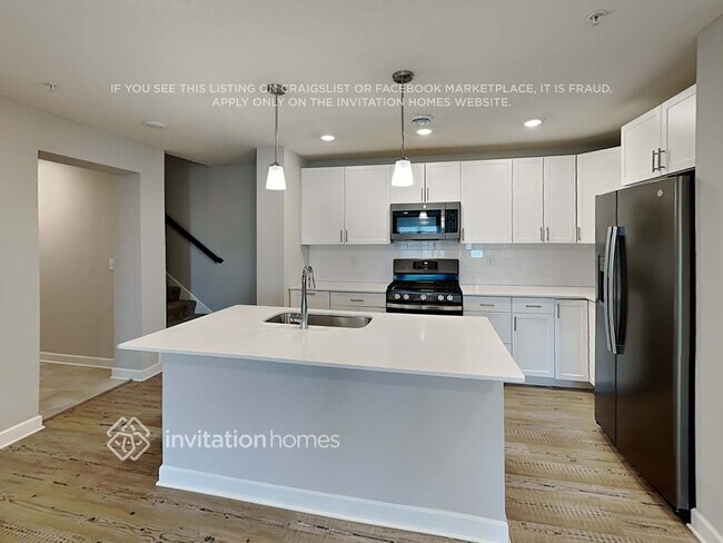 Building Photo - 10916 Zest St NE