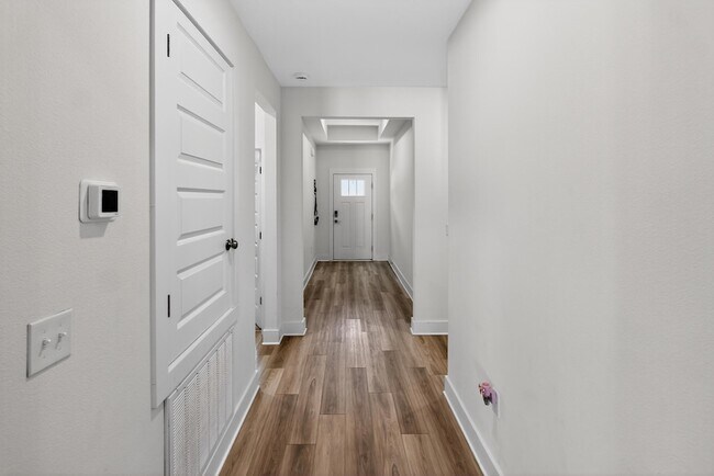 Building Photo - 159 Blooming Cv