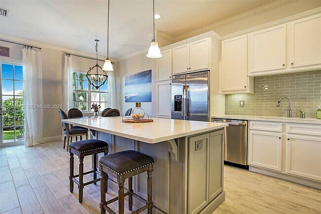 Building Photo - 140 Ocean Breeze Dr