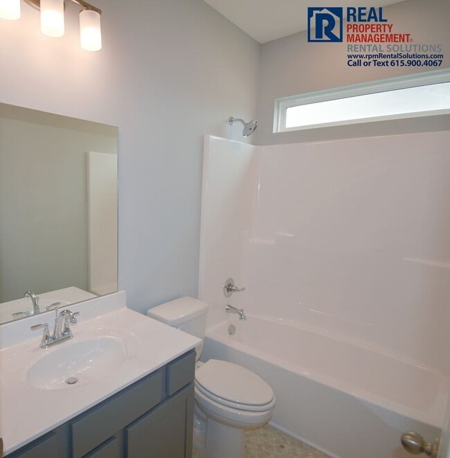 Building Photo - 1142 Bluecreek Cir