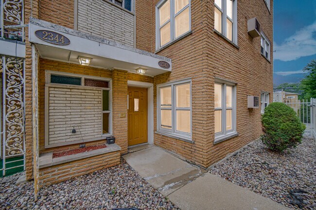Building Photo - 2342 W 111th St