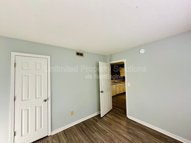 Building Photo - 209 Sunn Aire Ct