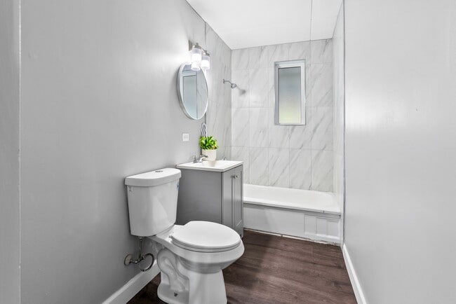 Building Photo - South Rosedale Avenue