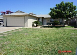 Building Photo - Charming Home in Central Bakersfield!