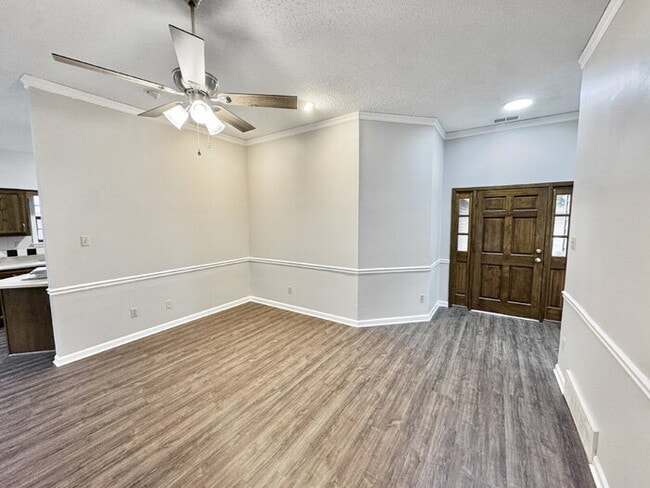 Building Photo - 7359 Peppermill Ln