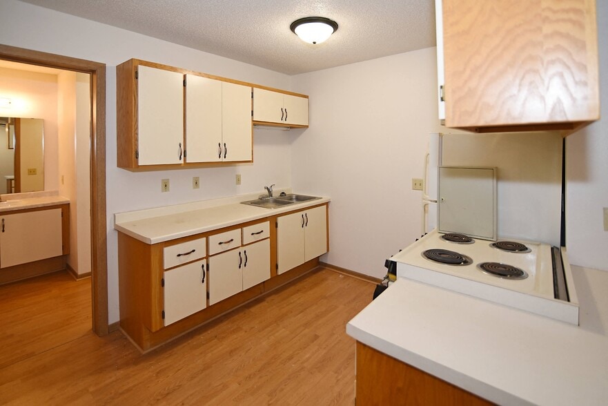 Primary Photo - Aspen Apartments