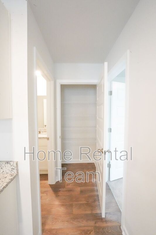 Building Photo - 463 Coconut Dr