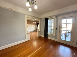 Building Photo - 2bdrm/1bath Condo in Vintage NW PDX Buildi...