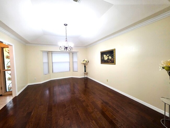 Building Photo - 1060 31st Ave