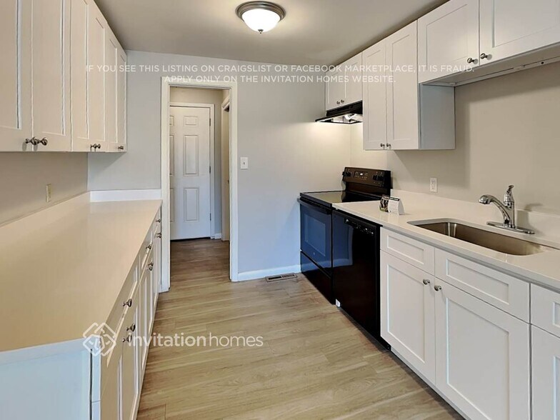 Building Photo - 1297 Brighton Dr