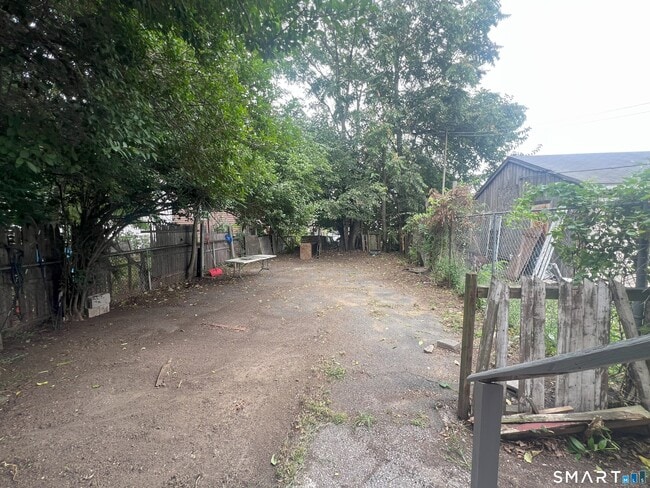 Building Photo - 270 East Ave