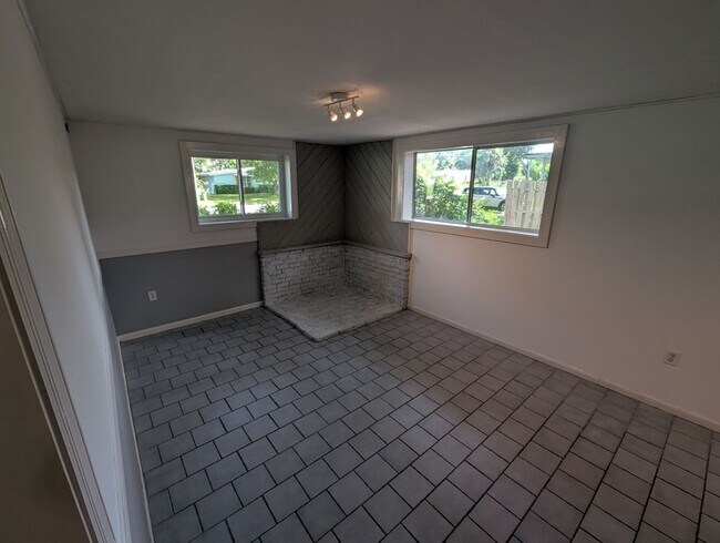 Building Photo - Anastasia Island 2 story home on Corner Lot!