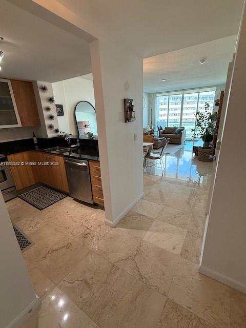 Building Photo - 7900 Harbor Island Dr