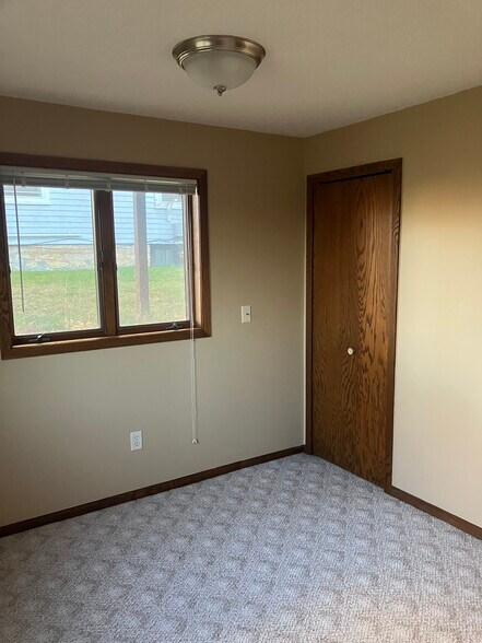 Building Photo - 301 5th St S