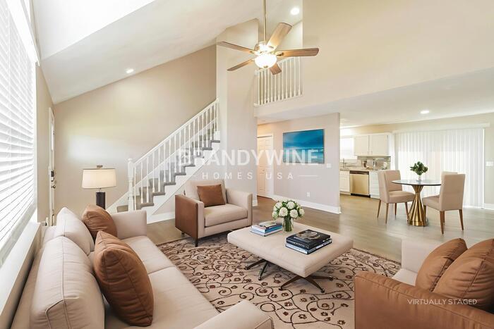 Building Photo - 13707 Bennington Ave