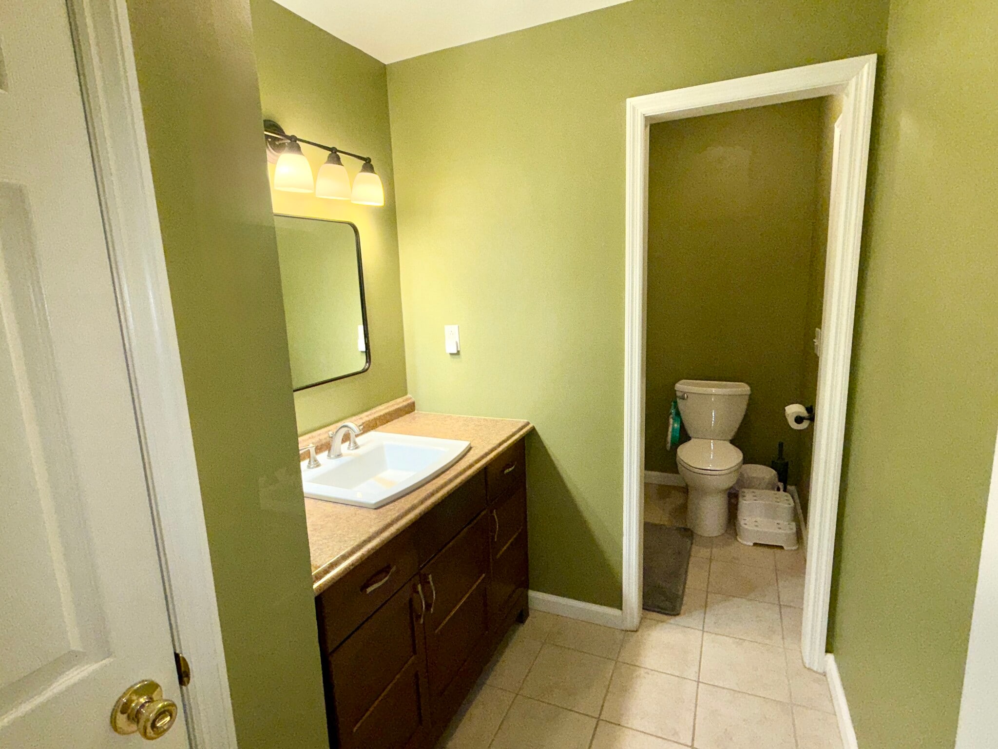 Bathroom - 203 Columbia Cmn